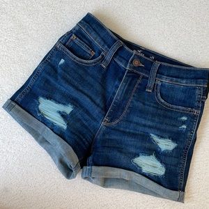 Hollister High Rise Short 3” Size 25